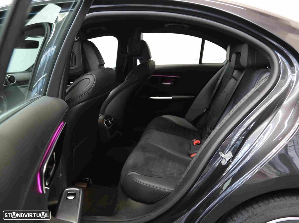 Mercedes-Benz C 300 de 9G-TRONIC AMG Line - 28