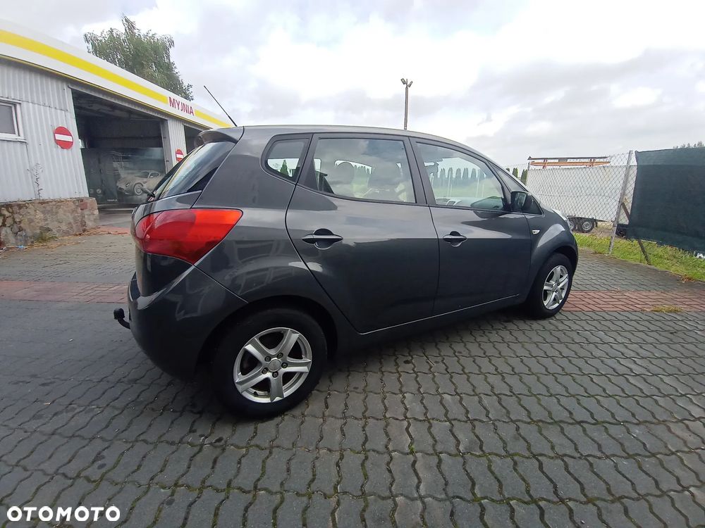 Kia Venga 1.4 L - 13