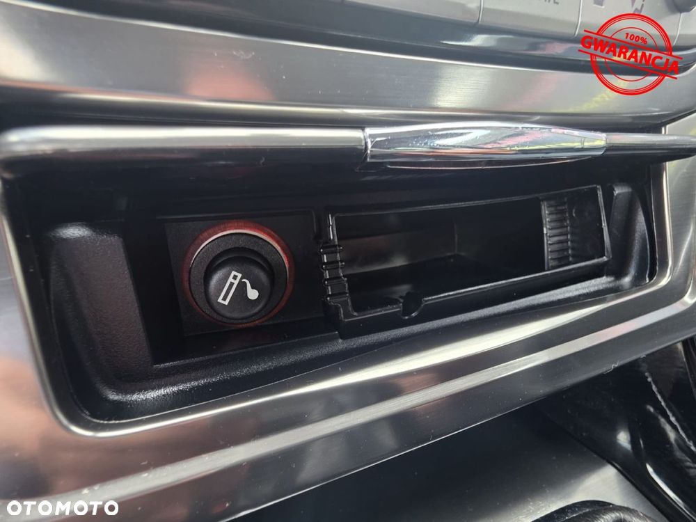 Ford Mondeo - 32