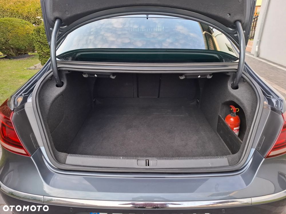Volkswagen CC 2.0 TDI BlueMotion Technology - 11