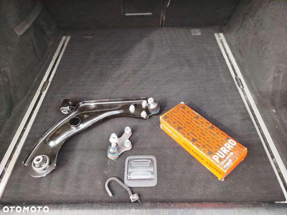 Peugeot 308 1.6 BlueHDi Active S&S - 10