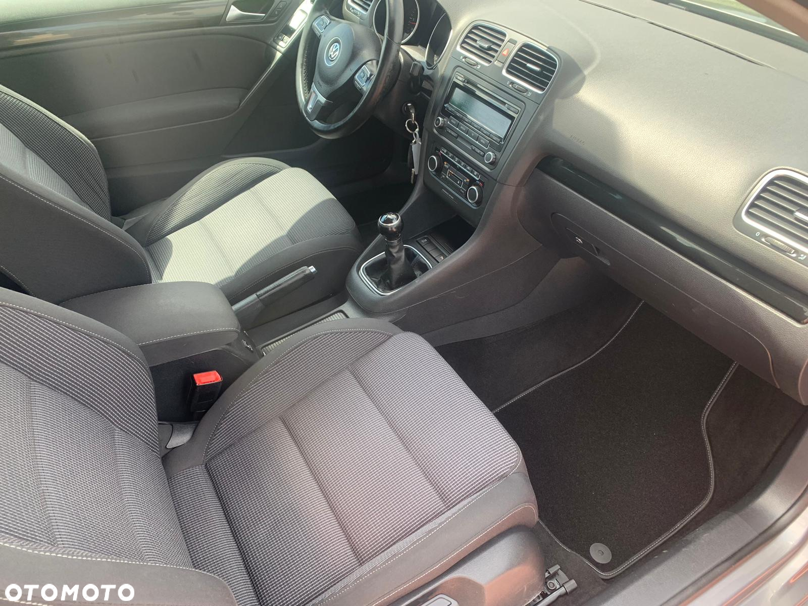 Volkswagen Golf 1.6 TDI DPF BlueMotion Technology Comfortline - 30