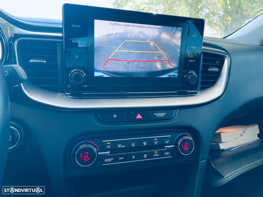 Kia XCeed - 25