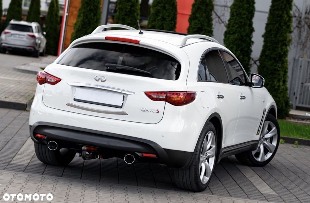 Infiniti QX70 3.0d S - 14