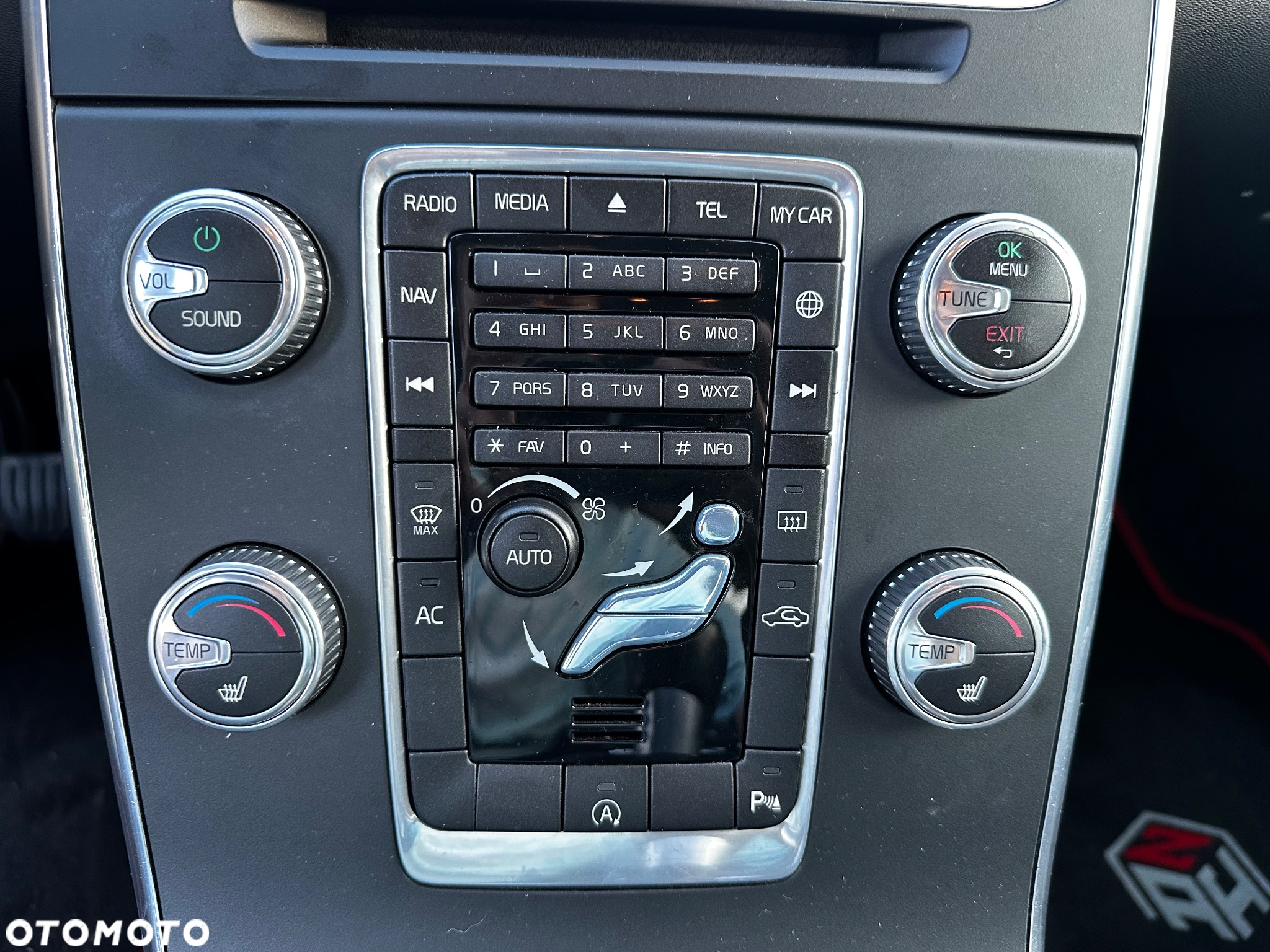 Volvo V60 D2 Kinetic - 13