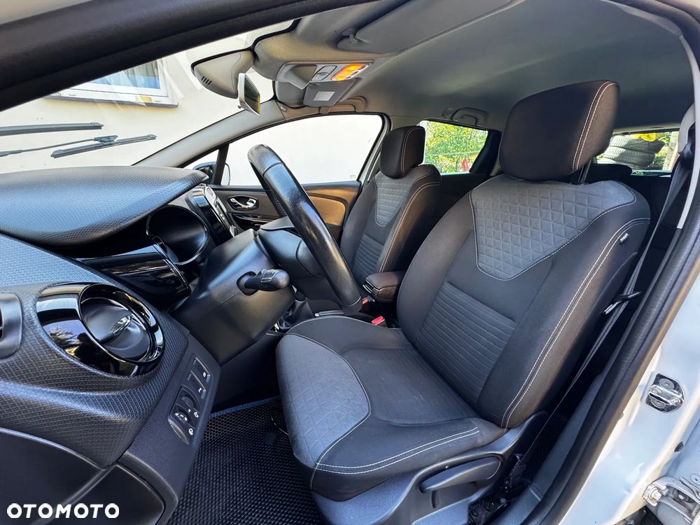 Renault Clio 0.9 TCe Limited - 32