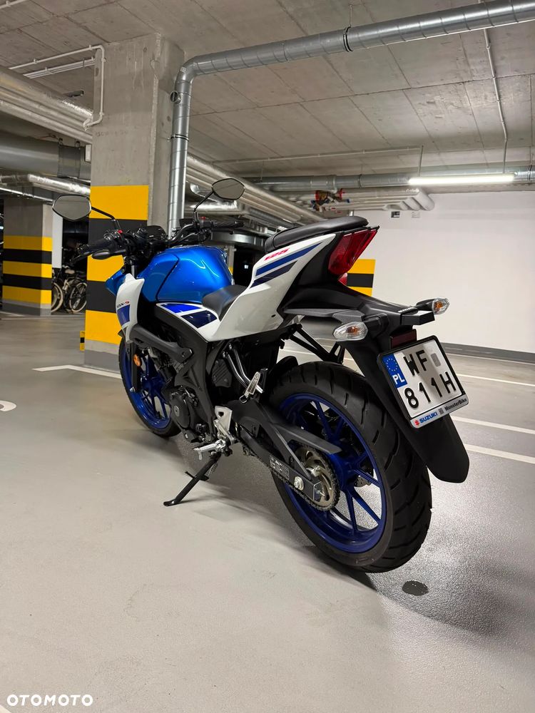 Suzuki GSX - 4