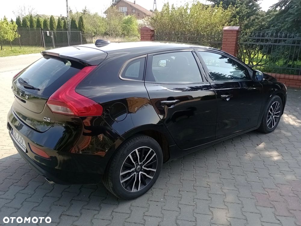 Volvo V40 D2 Drive-E Momentum - 4