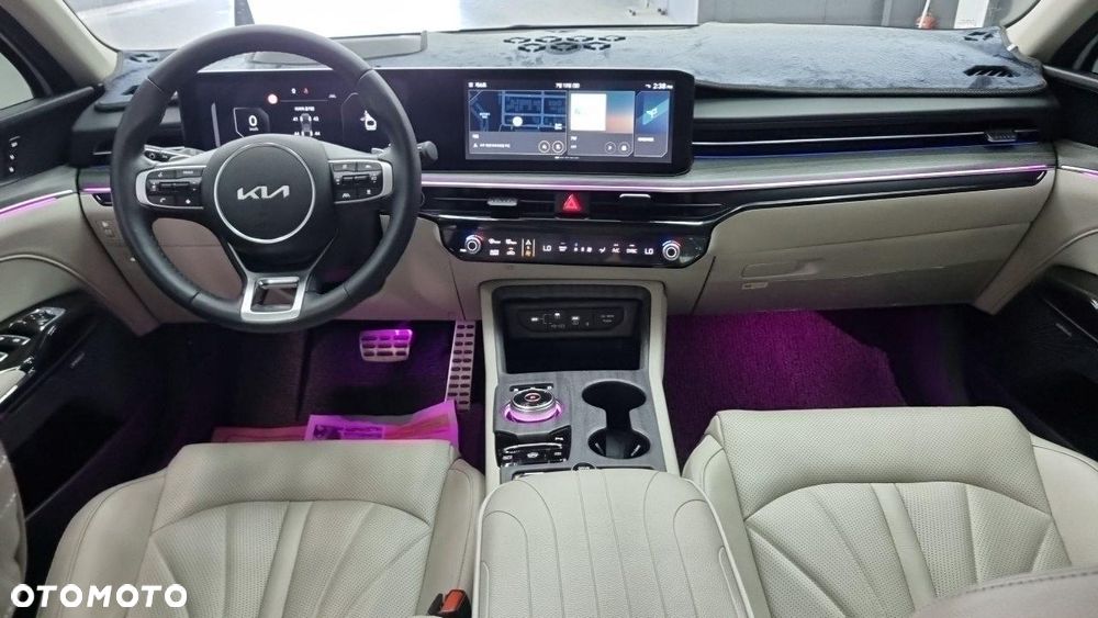 Kia K5 - 6
