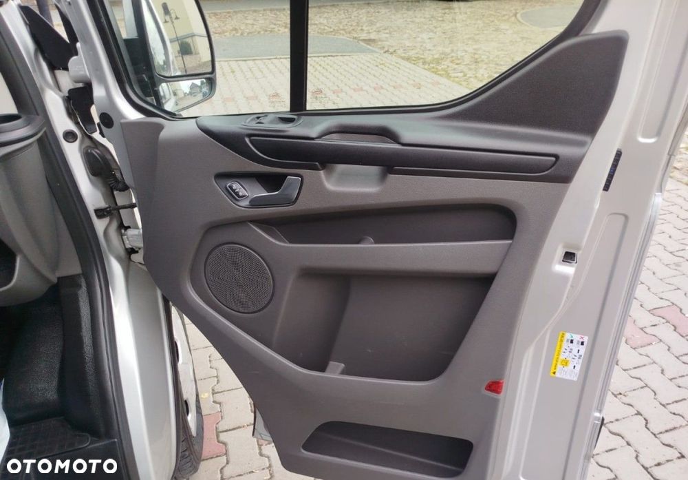 Ford Transit Custom - 23