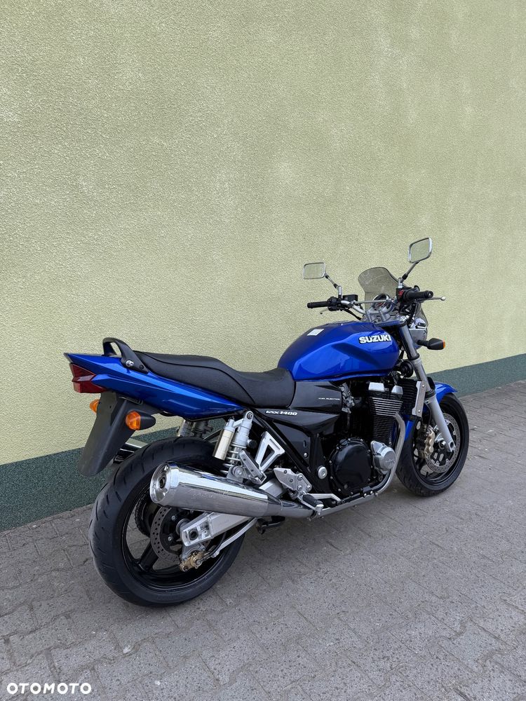 Suzuki GSX - 11