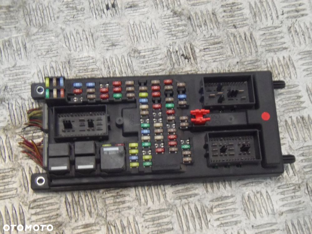 RANGE ROVER SPORT L320 LIFT AH22-14F041-BF SKRZYNKA BEZPIECZNIKÓW 3.0D 2011R - 1