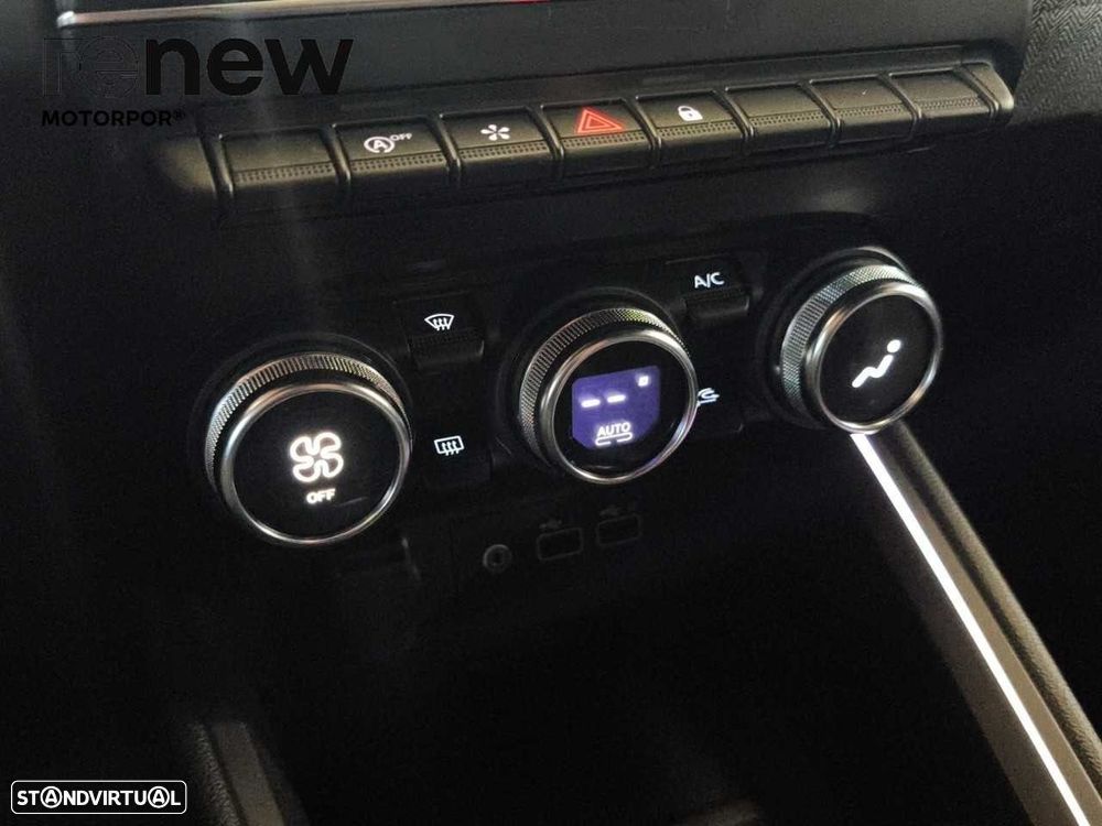 Renault Clio 1.0 TCe Techno - 24