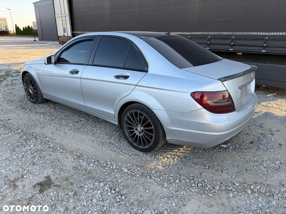 Mercedes-Benz Klasa C 220 CDI DPF (BlueEFFICIENCY) 7G-TRONIC - 5