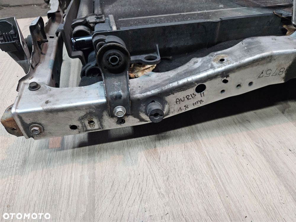 toyota auris ii 13-18 1.8 hybrid pas chłodnice komplet 1f7 - 3