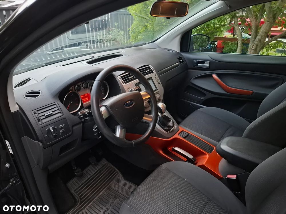 Ford Kuga 2.0 TDCi Titanium - 8