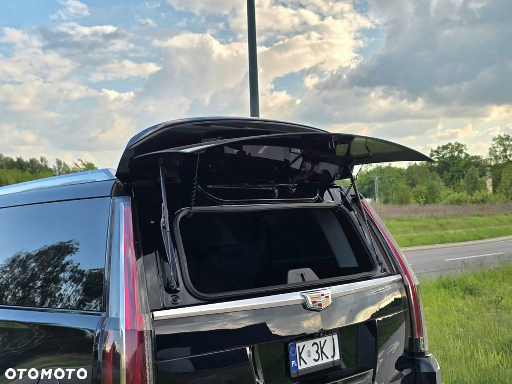 Cadillac Escalade ESV 6.2 V8 AWD AT Premium - 13
