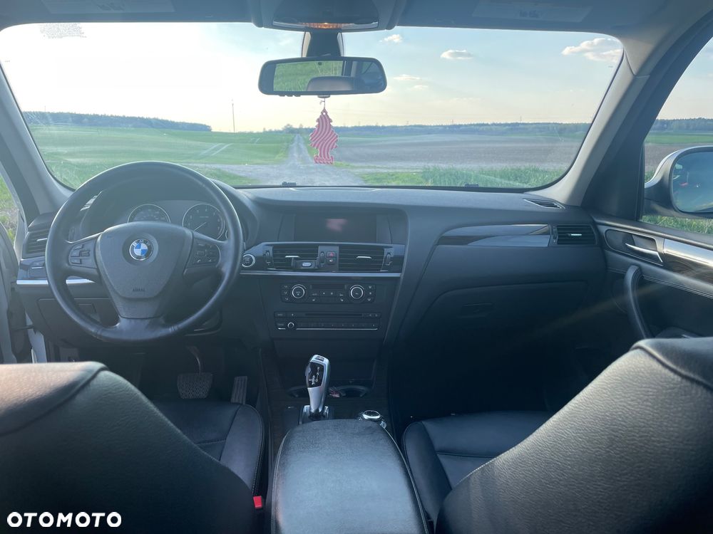 BMW X3 xDrive28i - 12
