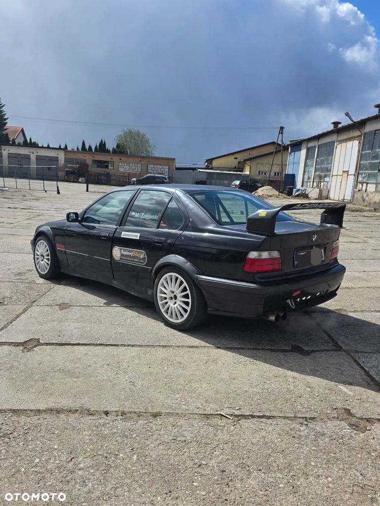 BMW Seria 3 - 4