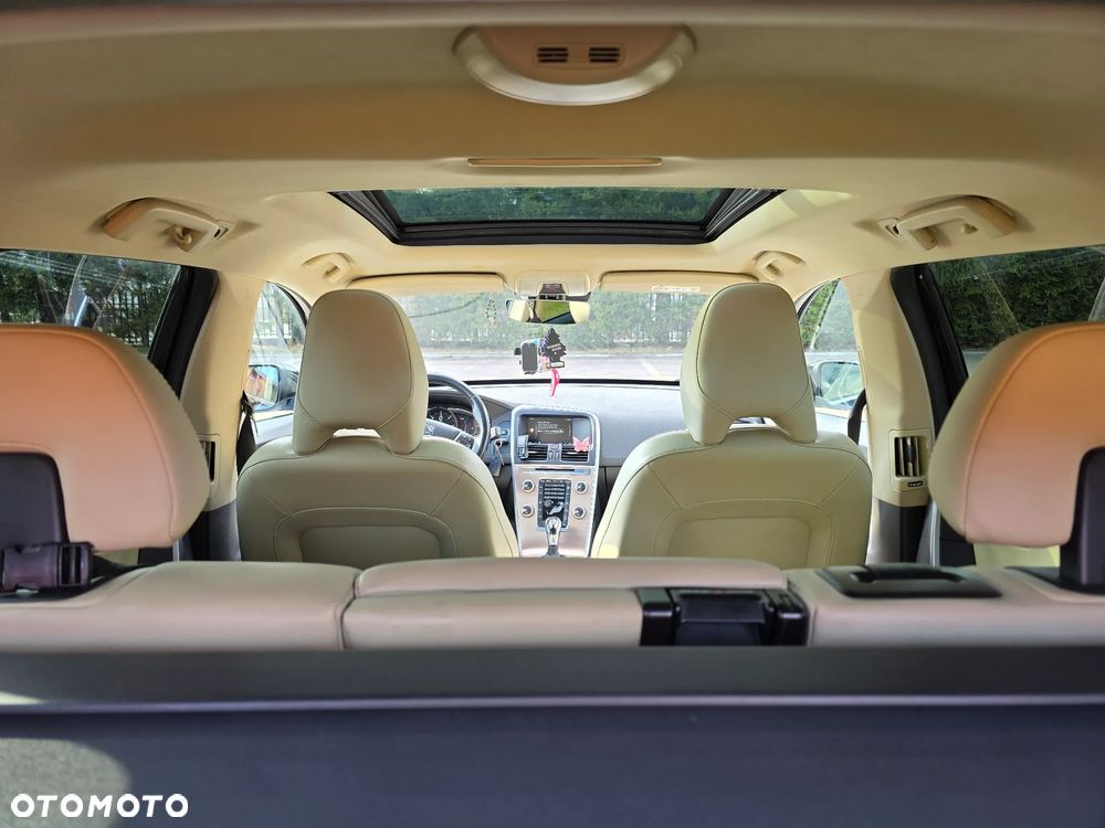 Volvo XC 60 D5 AWD Summum - 28