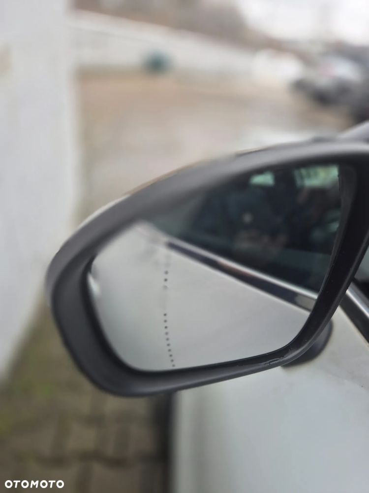 Renault Captur 1.3 TCe Intens EDC - 24