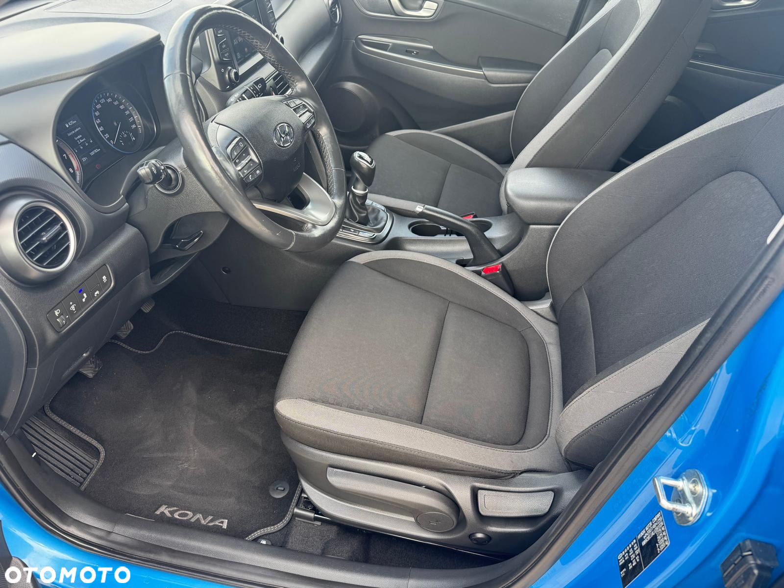 Hyundai Kona - 12