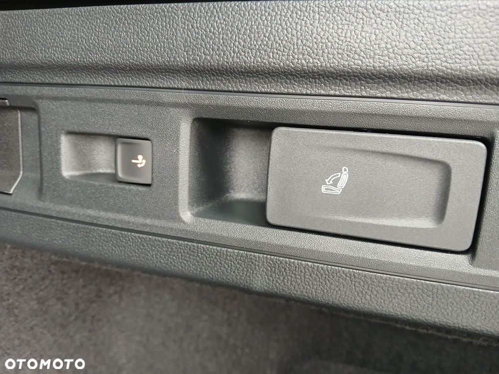 Volkswagen Passat - 14