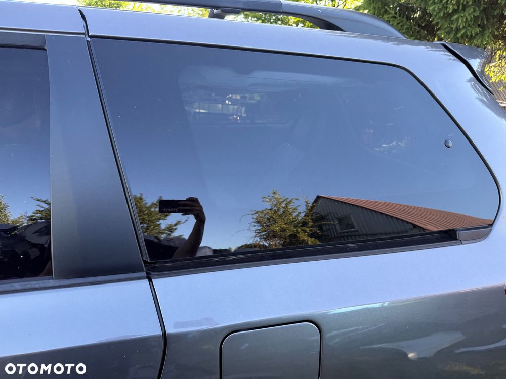 SZYBA KAROSERYJNA PRAWY LEWY TYŁ TOYOTA SIENNA 2017-2020 - 1