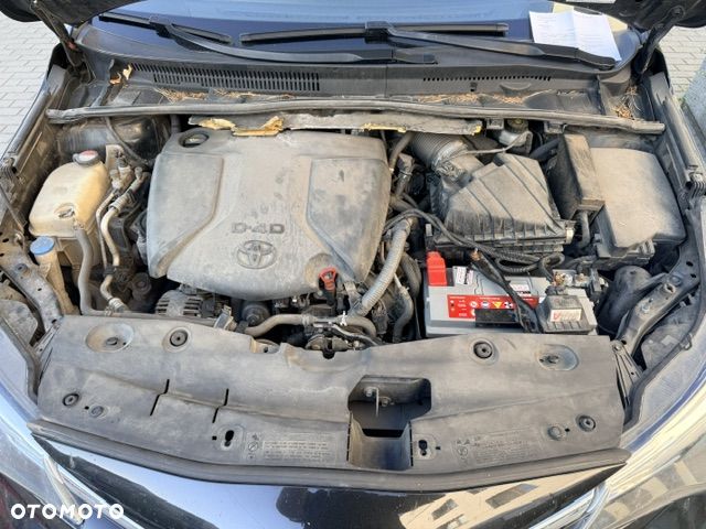 Toyota Avensis 2.0 D-4D Prestige - 12