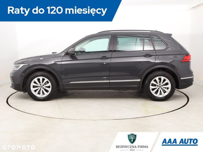Volkswagen Tiguan - 4