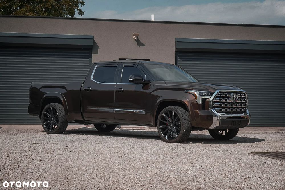 Toyota Tundra - 2