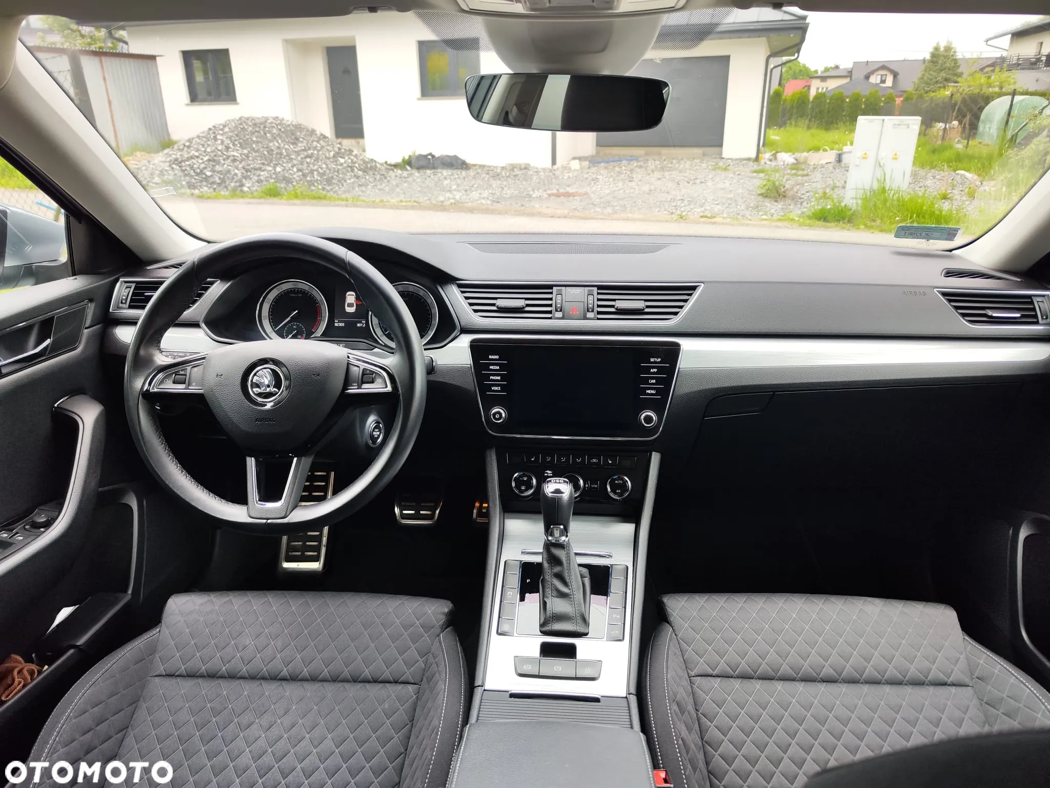 Skoda Superb 2.0 TSI Ambition DSG - 9