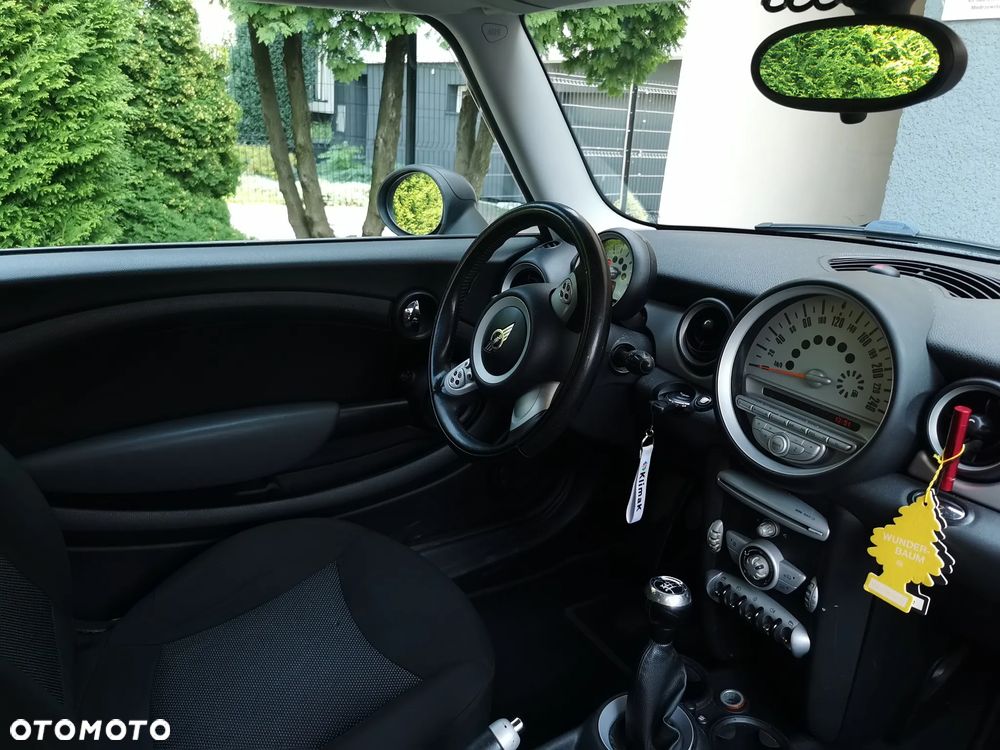 MINI Cooper Standard - 6