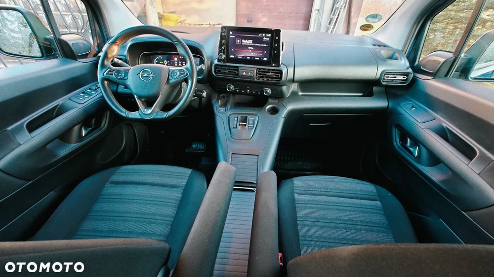 Opel Combo 50kWh Elegance - 22