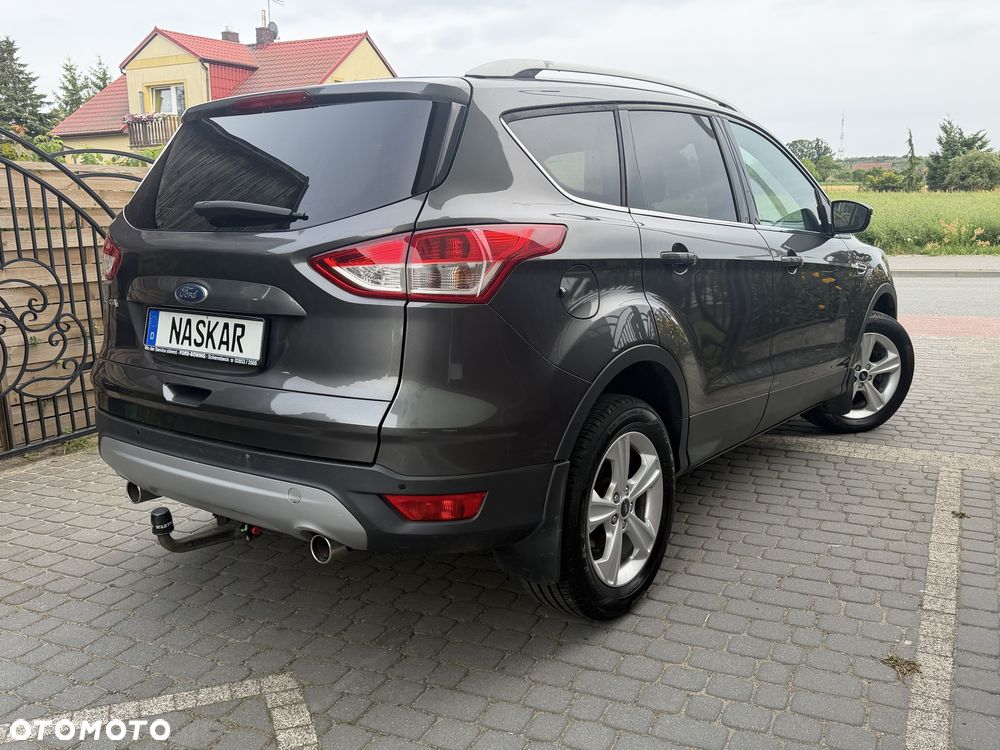 Ford Kuga - 2