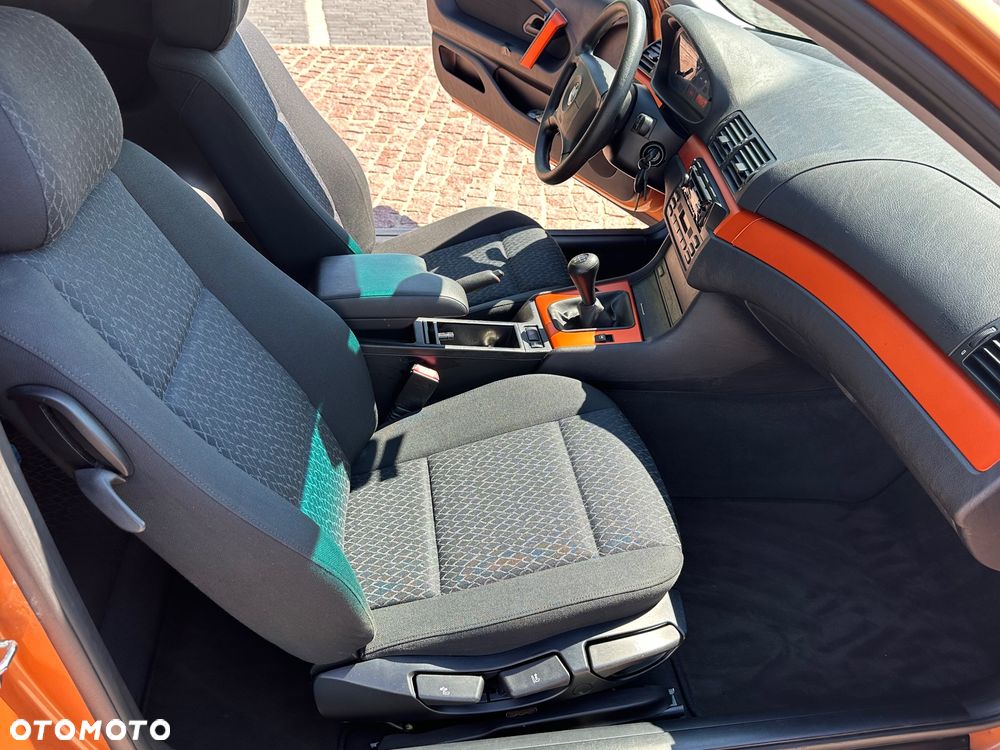 BMW Seria 3 316ti - 9