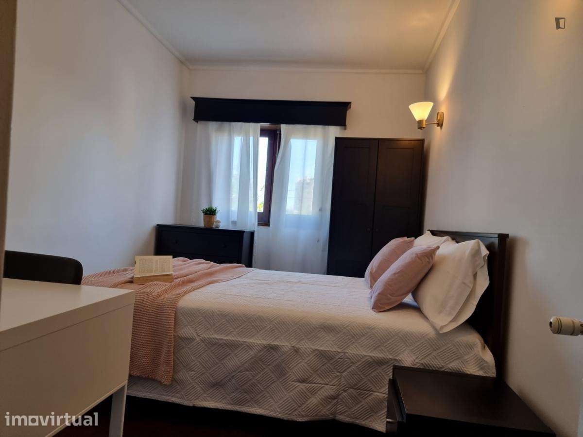 Apartamento com 4 quartos - localizado em Montes Claros Coimbra - Grande imagem: 3/23