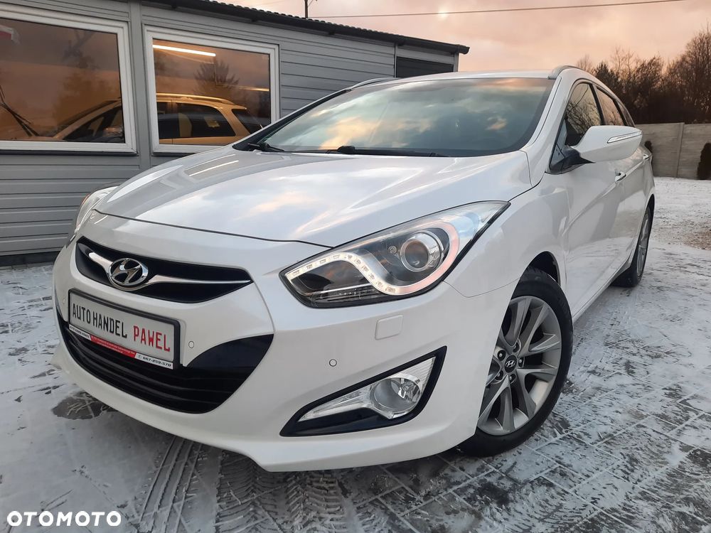 Hyundai i40 i40cw 1.7 CRDi Automatik Fifa World Cup Edition - 2