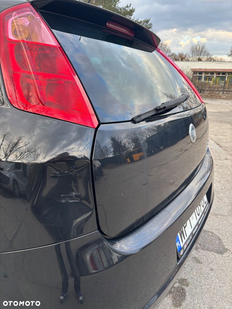 Fiat Punto 1.4 16V Dynamic - 4