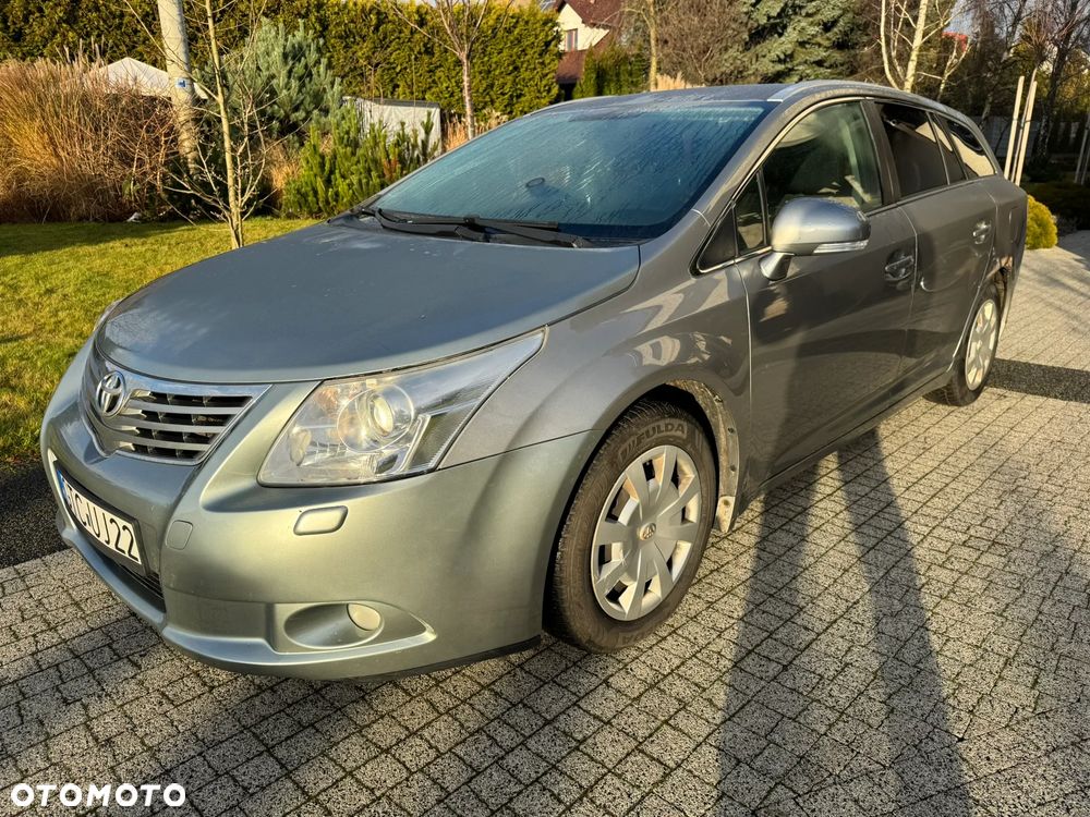 Toyota Avensis 2.0 D-4D - 1