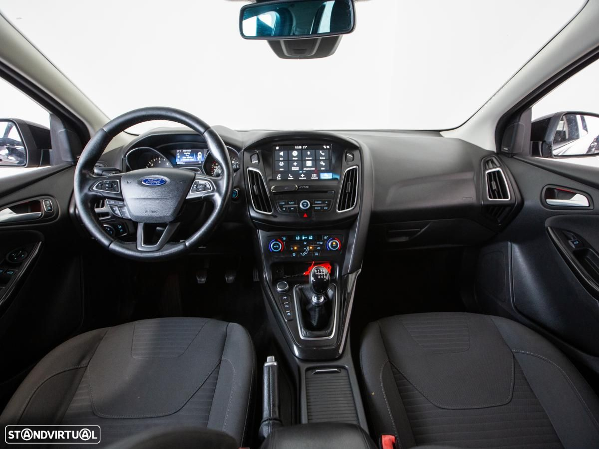 Ford Focus SW - 7
