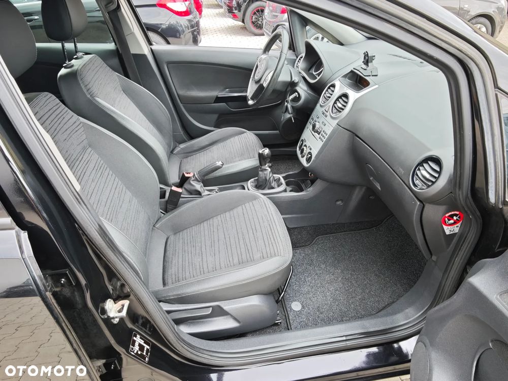 Opel Corsa 1.4 16V Satellite - 20