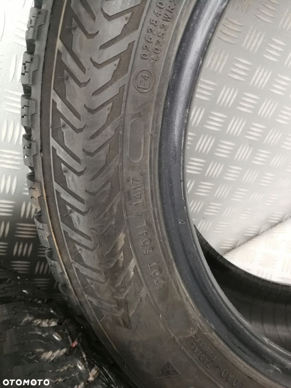 opona zimowa kolcowana 185/60R15 88T XL NOKIAN HAKKAPELITTA 8 - 9