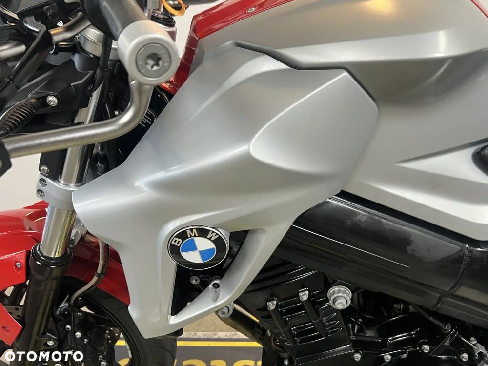 BMW F - 21