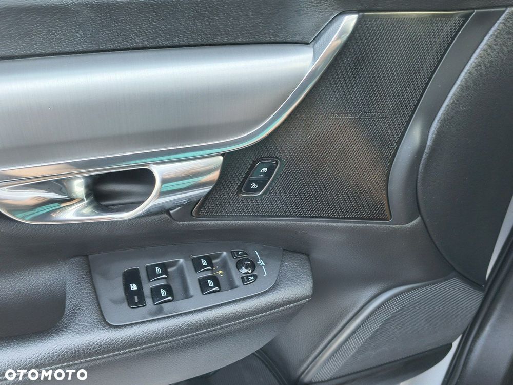 Volvo V90 D3 Momentum - 18