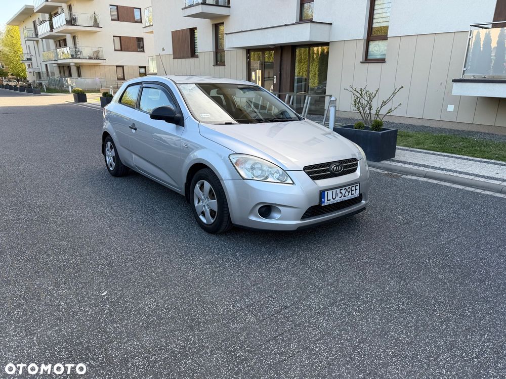 Kia Ceed - 3
