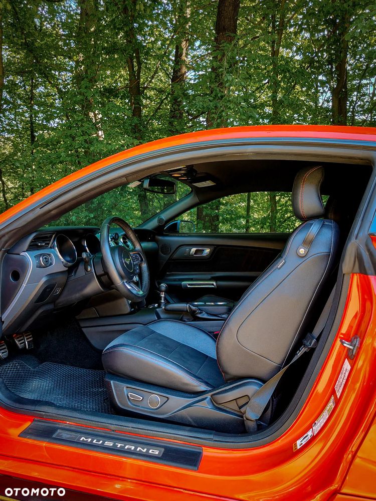 Ford Mustang 5.0 V8 GT - 13