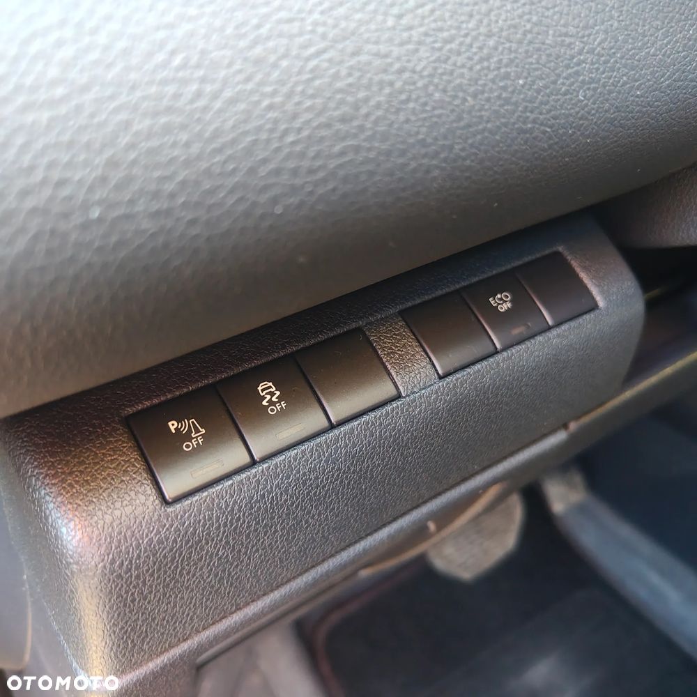 Peugeot 5008 BlueHDI 120 EAT6 Stop & Start Allure - 21