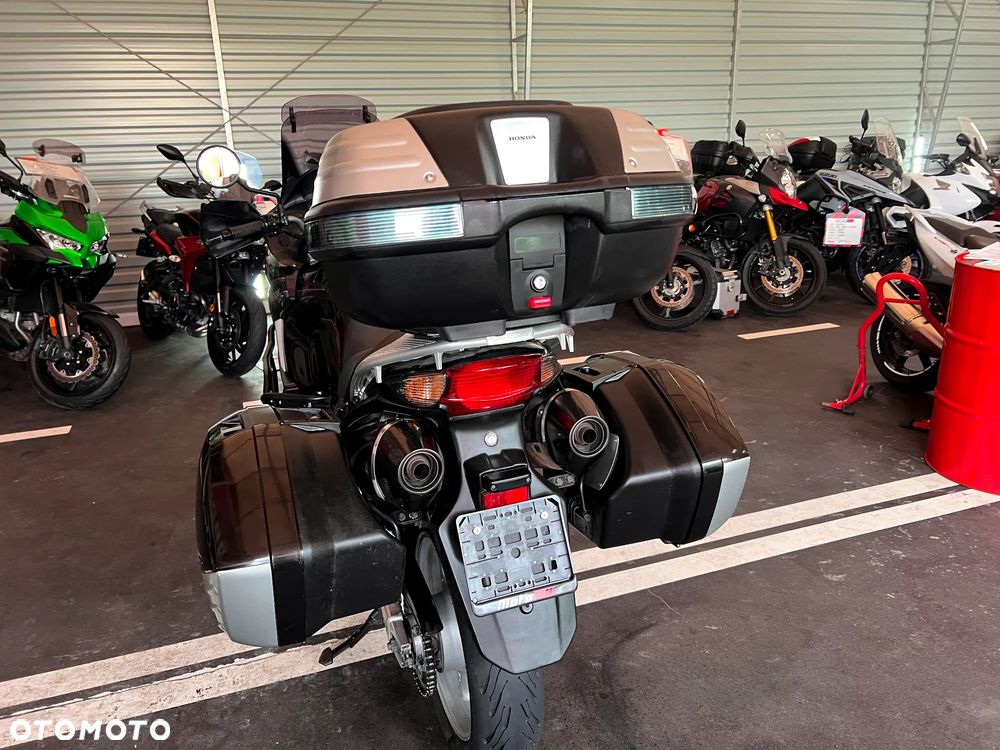 Honda XL - 12