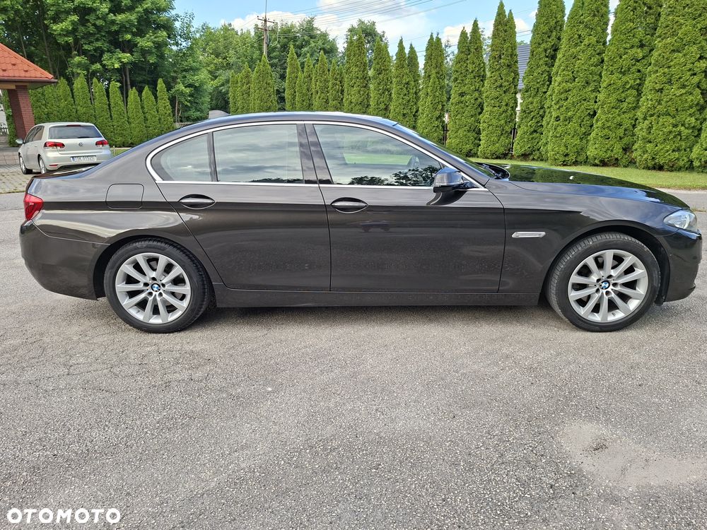 BMW Seria 5 520d xDrive Luxury Line - 9